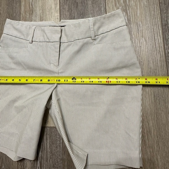 🛍️Never worn Express Designstudio stripped shorts Size 6 - Picture 5 of 9